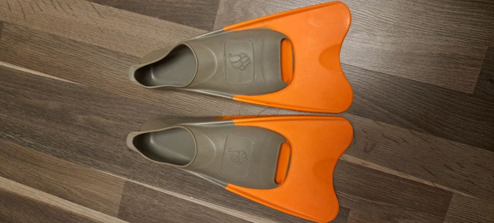 Продам ласты 36- 37