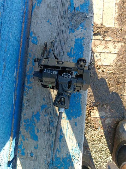 Продам кулису на Мерседес