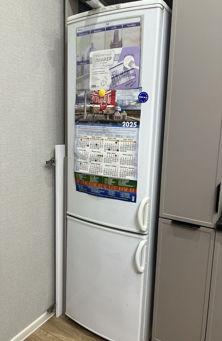 Холодильник бирюса