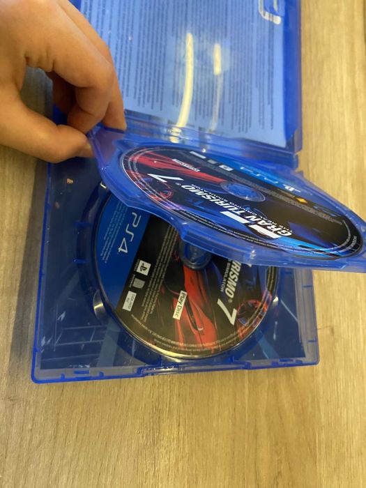 Диск для пс 4 в GRAN TURISMO 7
