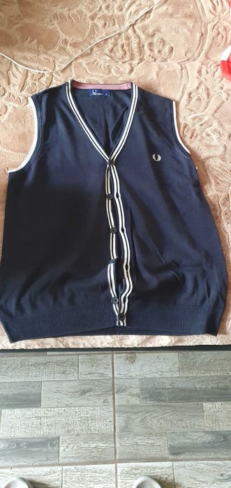 vând 4 veste pt.bărbați