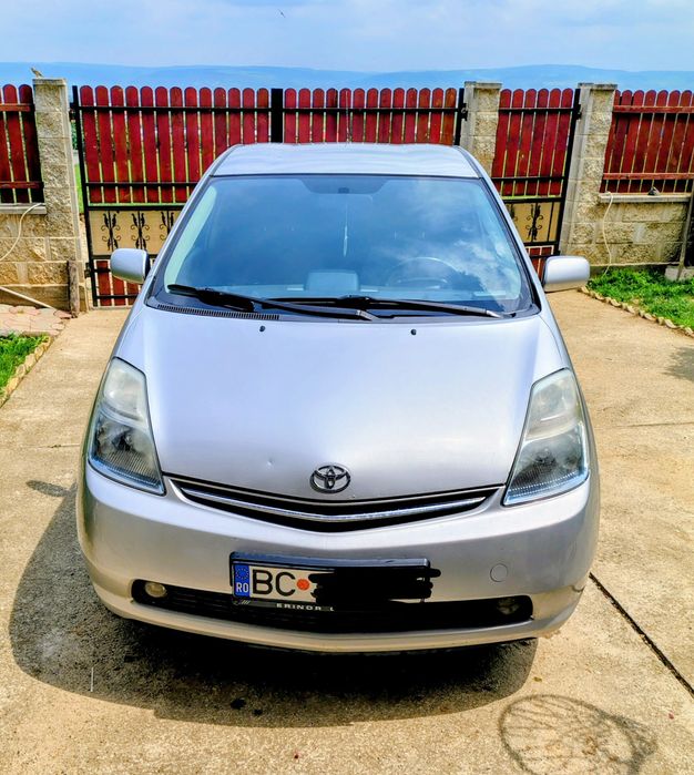 Toyota Prius 2 hybrid, fără ridesharing in istoric