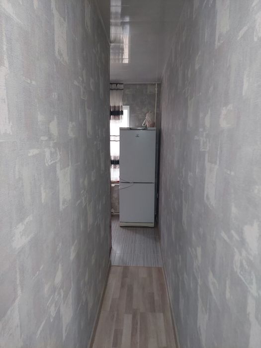 Продаю квартиру в Яшнабадском районе 58-воен/город 2х комнатная 49 м2.