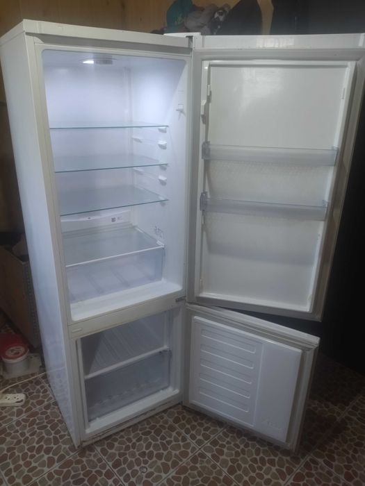 Холодильник веко б/у