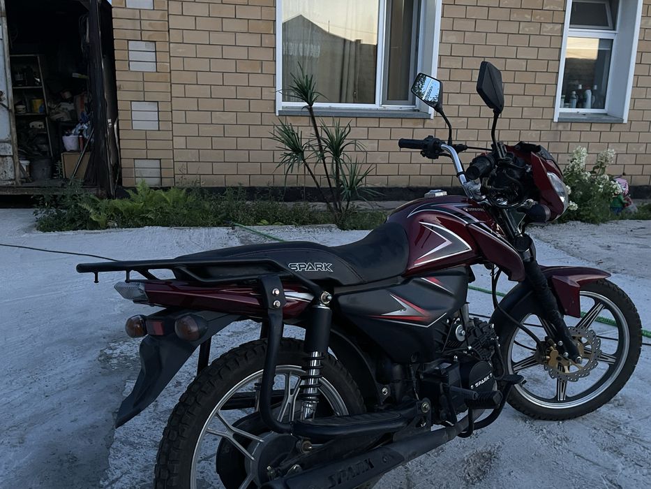 Мотоцикл 125 кбуов