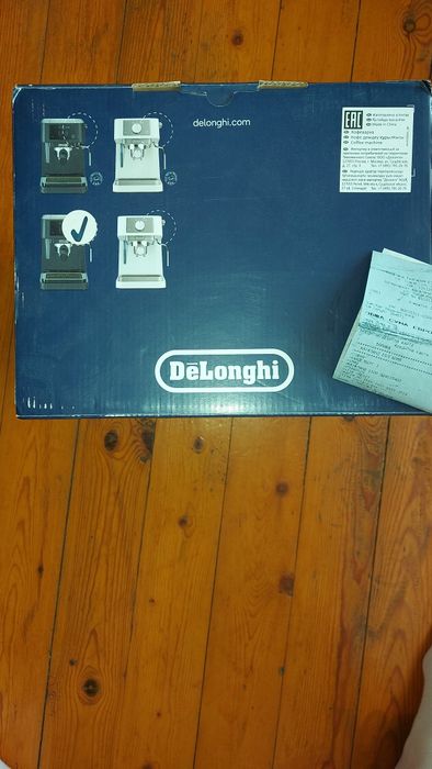 Чисто нова кафемашина DeLonghi Stilosa EC230-BK.