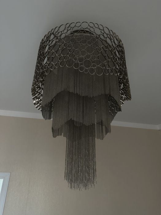 Продам шикарную люстру crystal lux