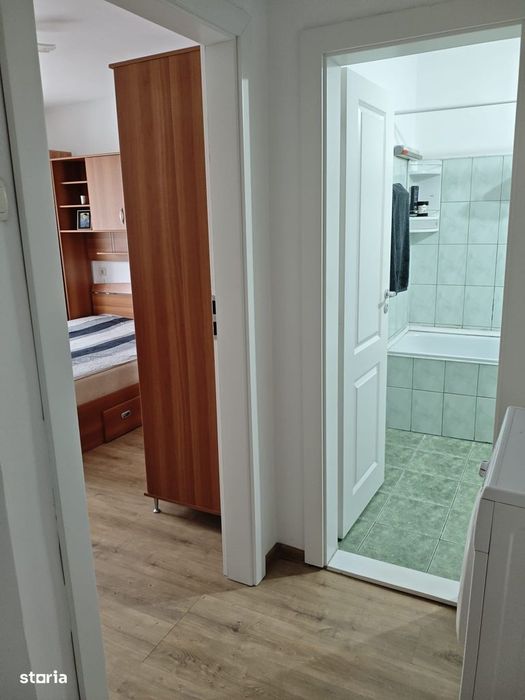 închiriez ap 2 camere Podgoria et 2
