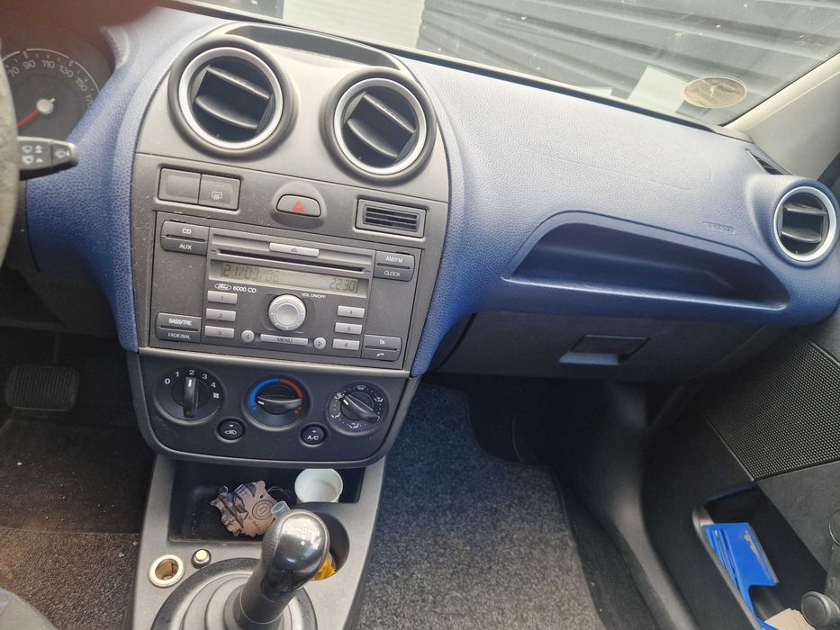 Ford Fiesta 1.4 benzina cutie automata