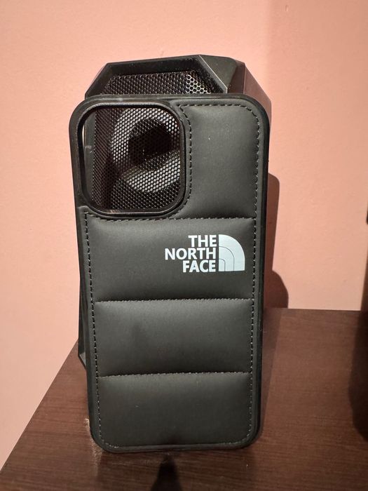 Стилен кейс The North Face за iPhone 14 Pro Max на цена 14.99 лв