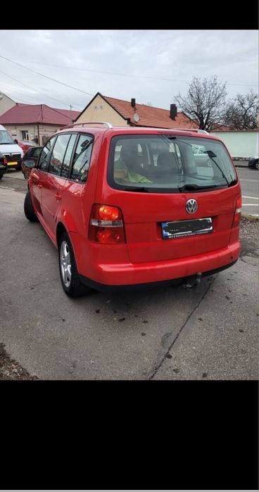 VW Touran an 2005