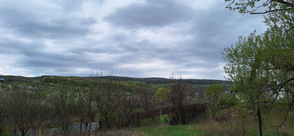 OAZA DE LINISTE SI NATURA! Casuta de Vacanta si Livada in Birnova (1700 mp intravilan - persoana fizica)