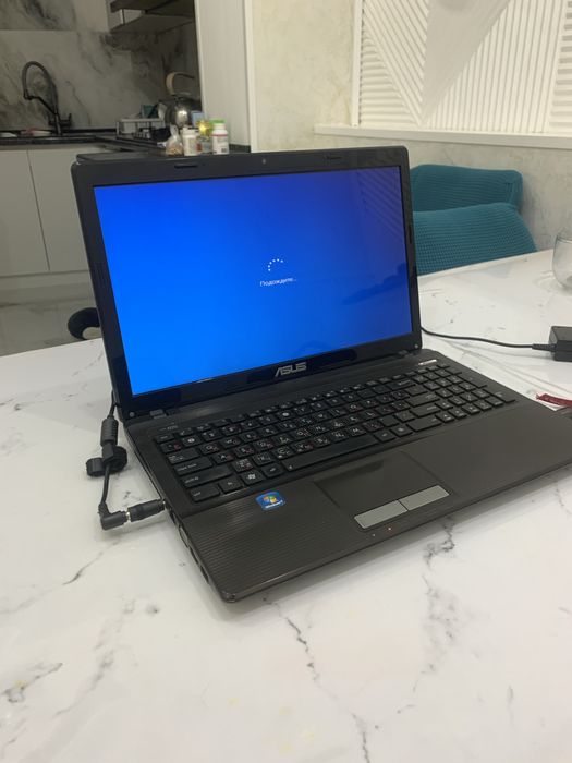 Продается ноутбук asus