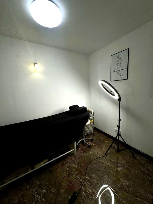 Сдам рабочие места в салоне красоты