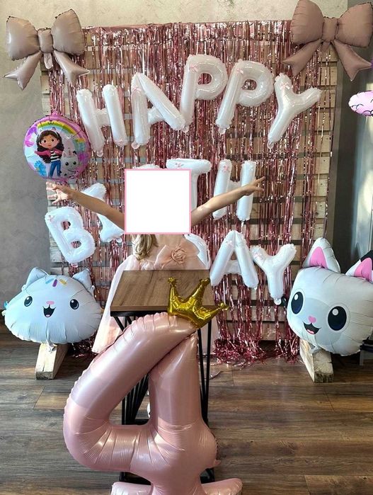Украса за четвърти рожден ден за момиче на тема Gabby’s dollhouse КЪЩАТА ЗА КУКЛИ НА ГАБИ