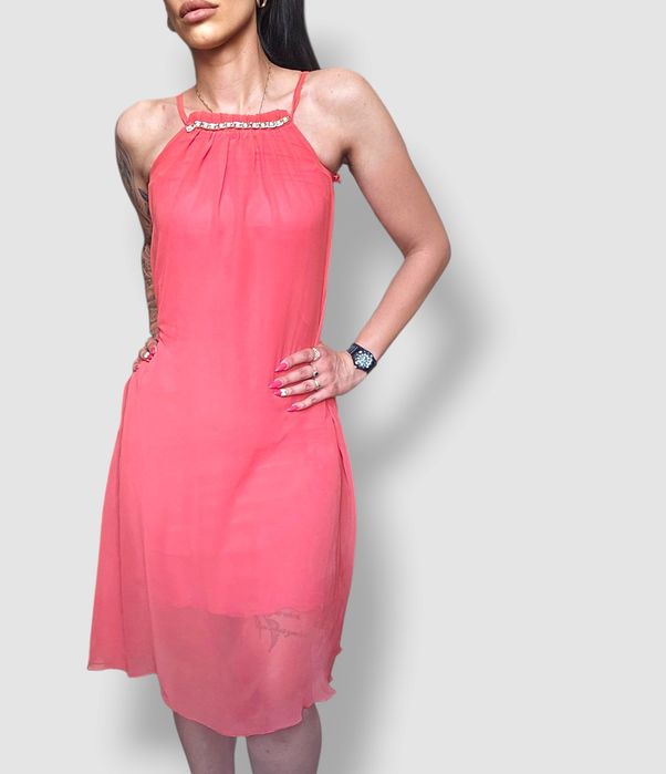 Дамска рокля с камъни