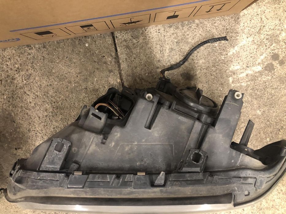 Фарове за бмв х5 е53 фейслифт  н7