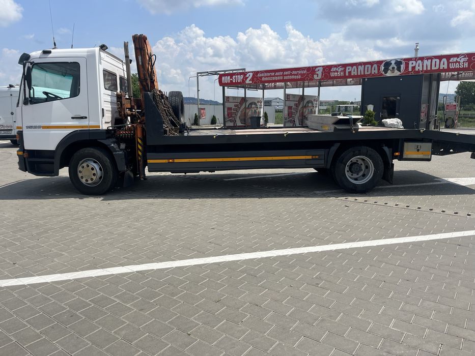Autoplatforma-platforma utilaje cu macara Mercedes Atego 1528