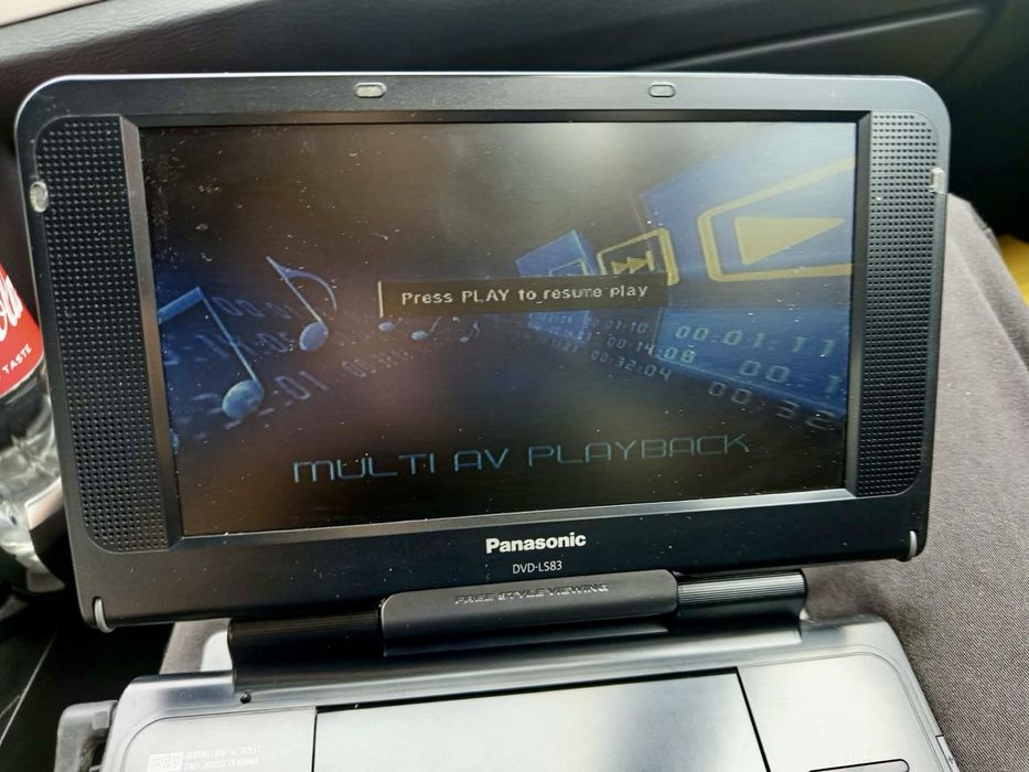 Panasonic DVD-LS83 portable DVD/CD Player за кола