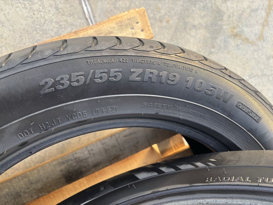 Гуми  235 55 19 летни