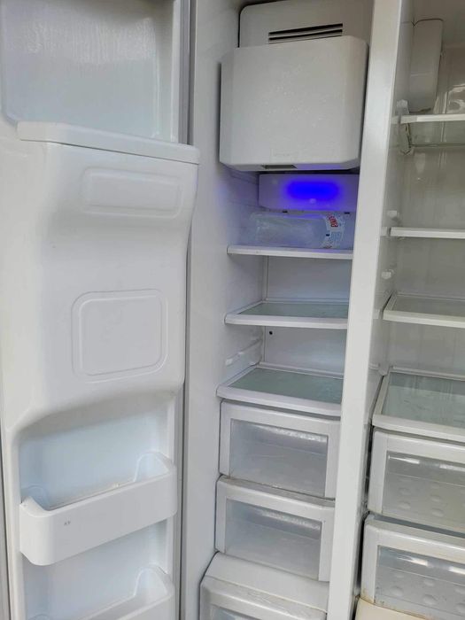 Side-by-Side Хладилник Samsung