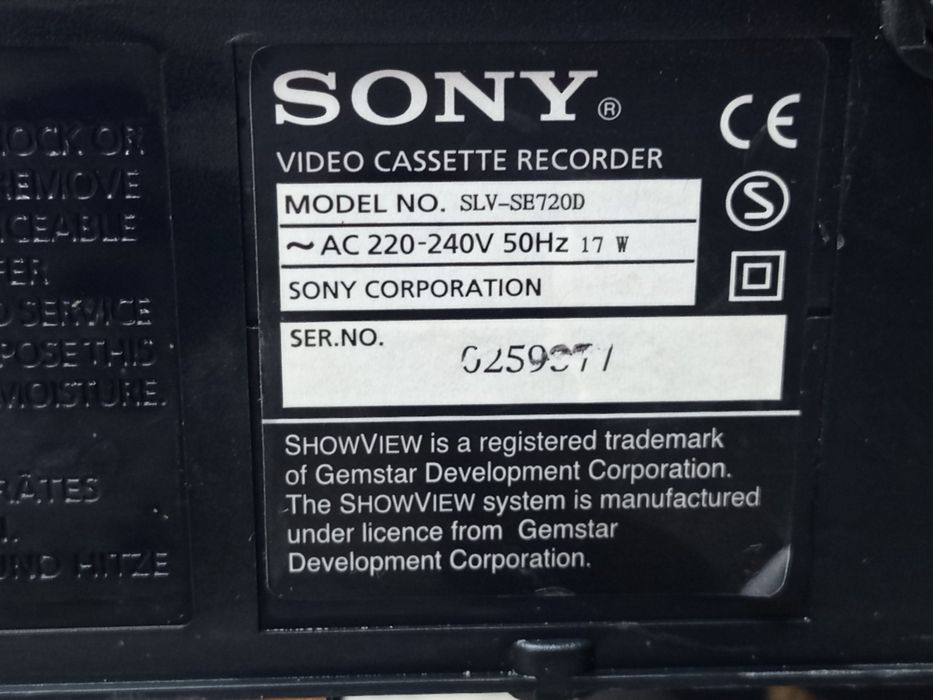 Видео "Sony"SLV-SE720 Hi-Fi Stereo