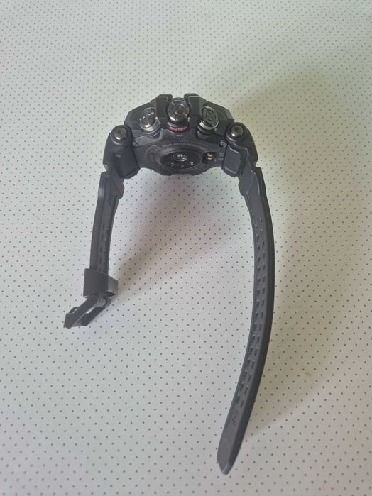 Часовник Casio GPR H-1000