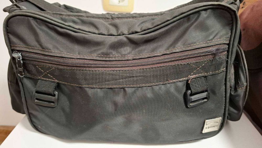 Nikon D 7000 + светкавица Nikon SB 700