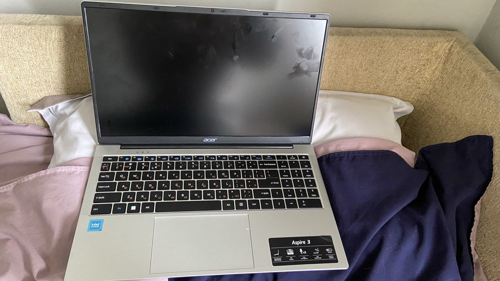 Продам новый Ноутбук ACER, изначально стояла 167 тысяч