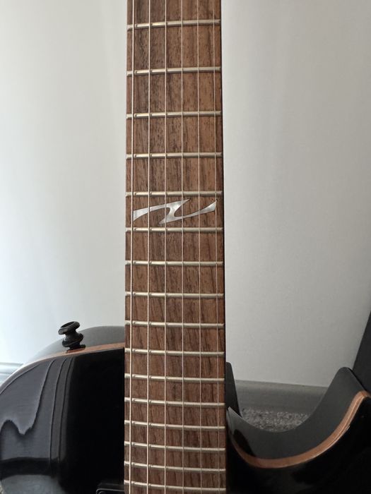 CORT Z44 BK с еmg HZ-H4 (H-H)