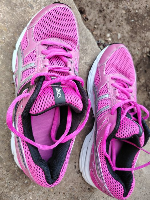 Дамски маратонки Asics