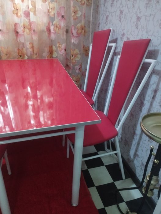 Продам журнальный стол