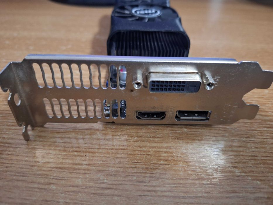 Placa video GTX 1050 2GB