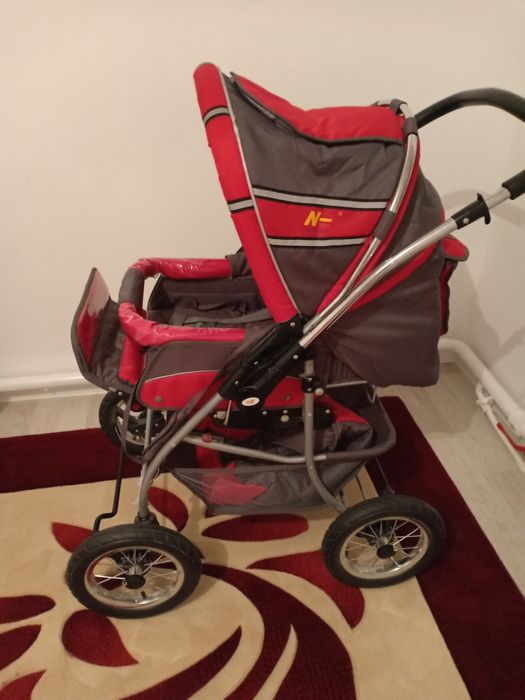 Продам новую коляску