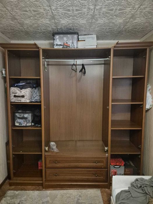 Продам шкаф для одежды