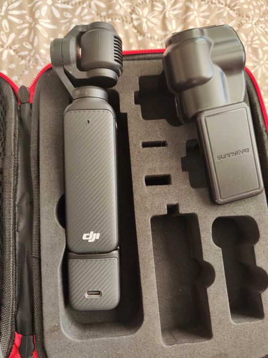 DJI Osmo Pocket 3 с много аксесоари и оставаща гаранция