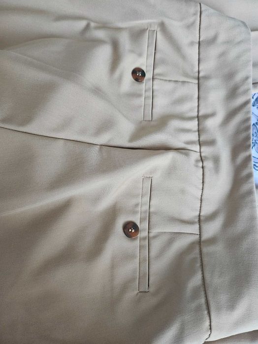 Pantaloni Reserved noi