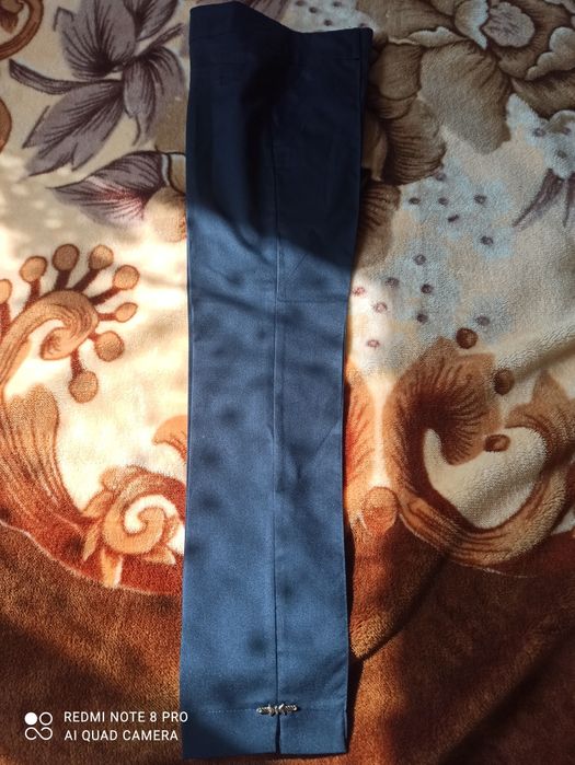 Женские брючки на 42 размер