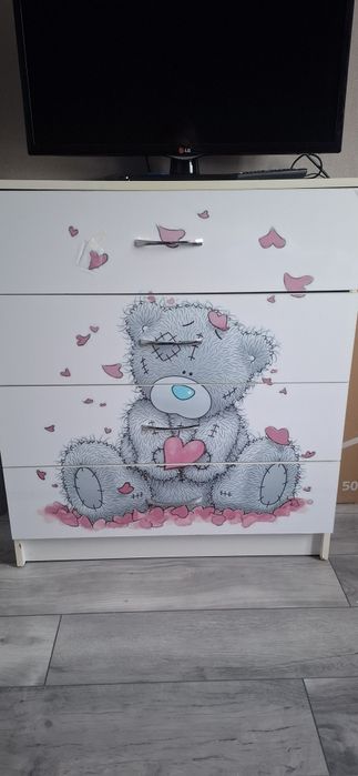 Продам мебель в детскую.