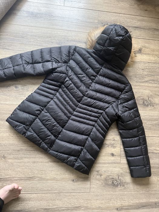 Чисто ново дамско яке с естесвен пух