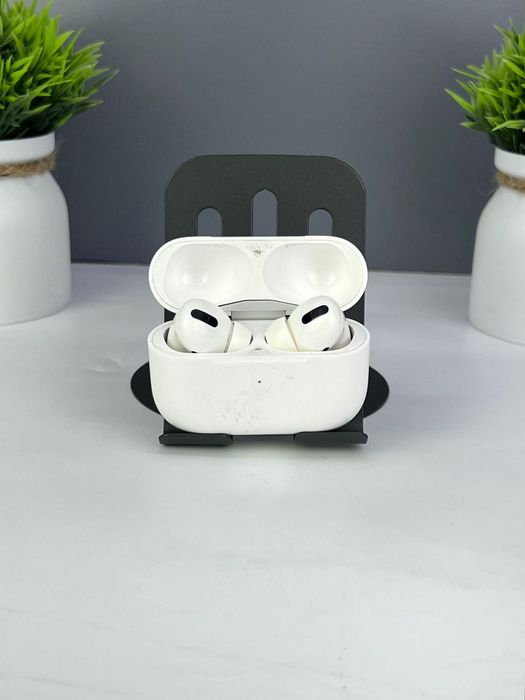 Apple AirPods Pro 70004а787