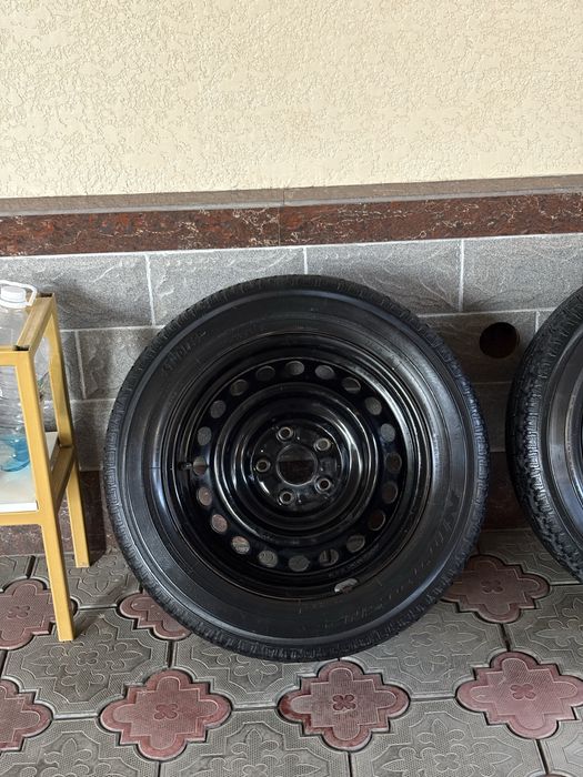 Продам зимнюю резинк