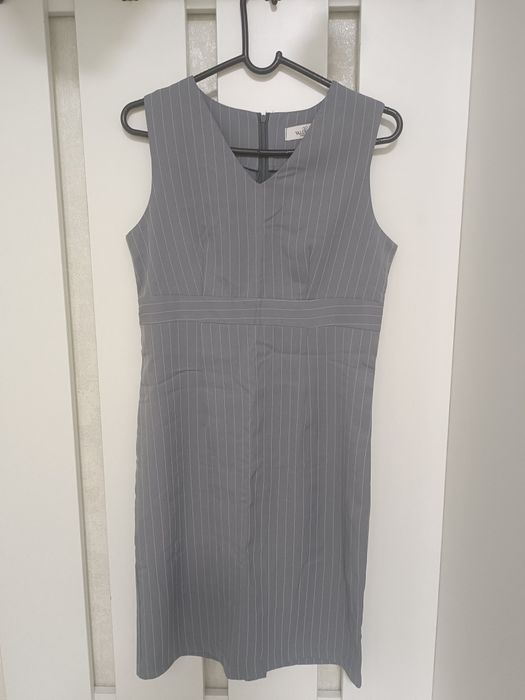 Продам платья, костюмы