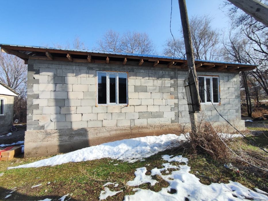 Продам недостроенный дом ,срочно