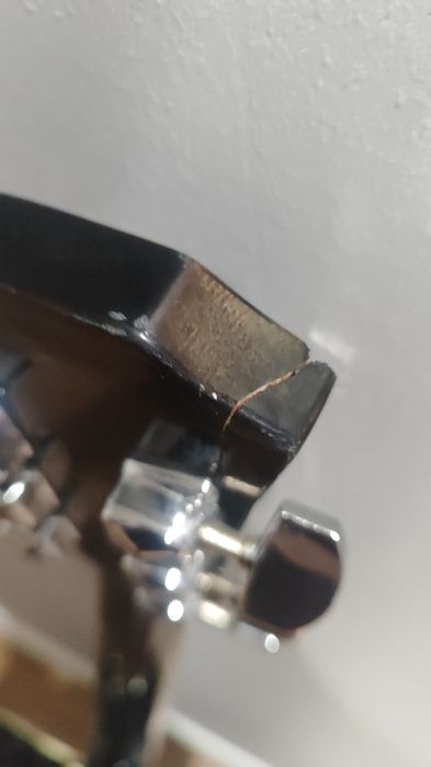 Сломанная Акустическая Гитара Faix (