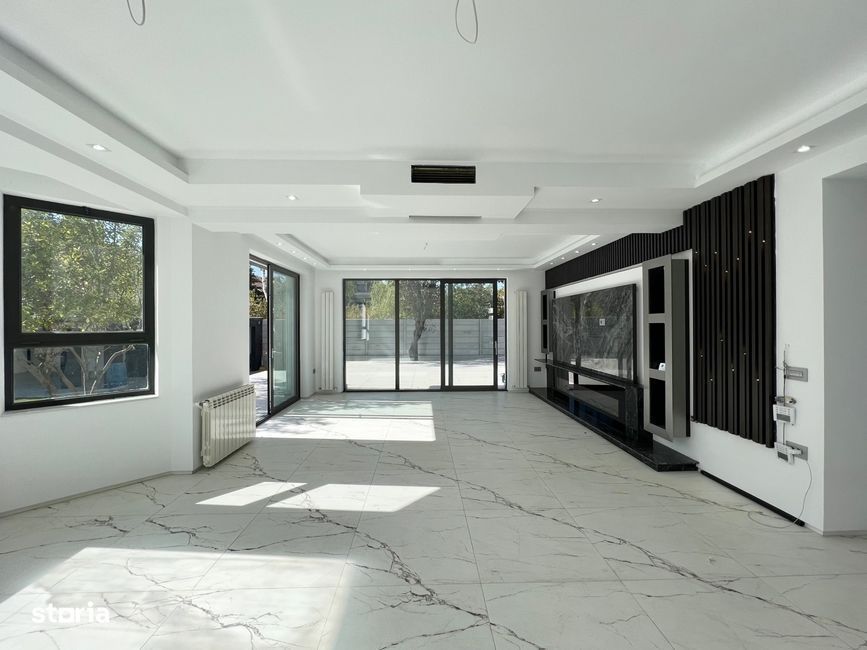 Vila Superba 535mp-Padure- teren 1030mp