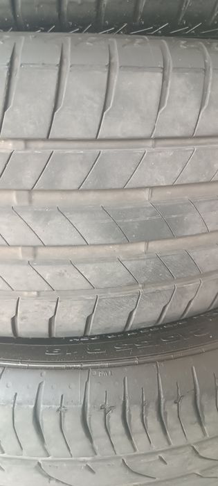 Продаю шины Bridgestone ,в наличии пара ,а отличном состоянии