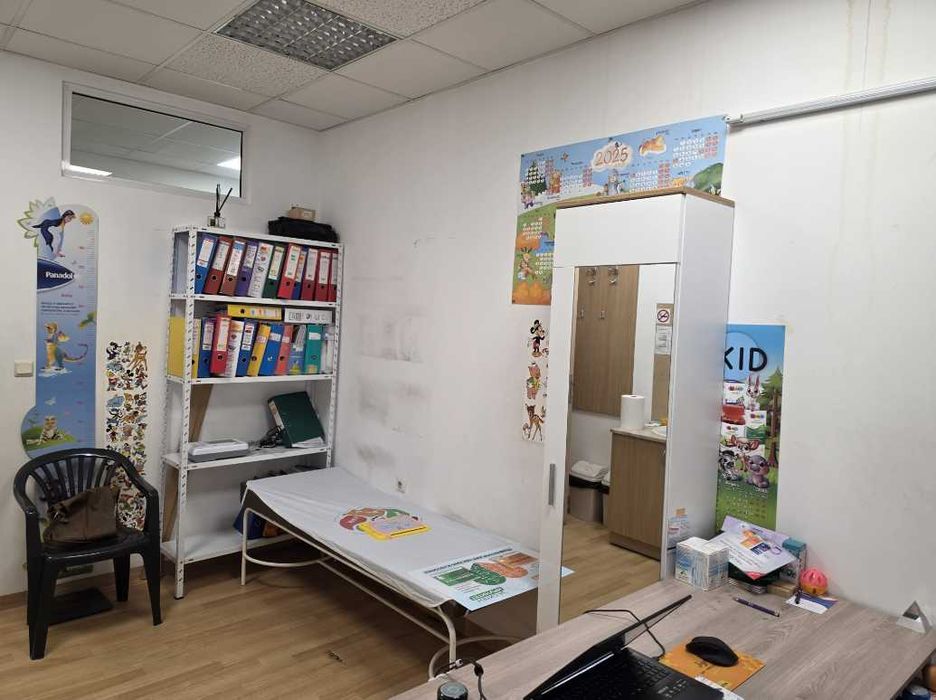 Лекарски кабинет 24 м2 в Медицински център