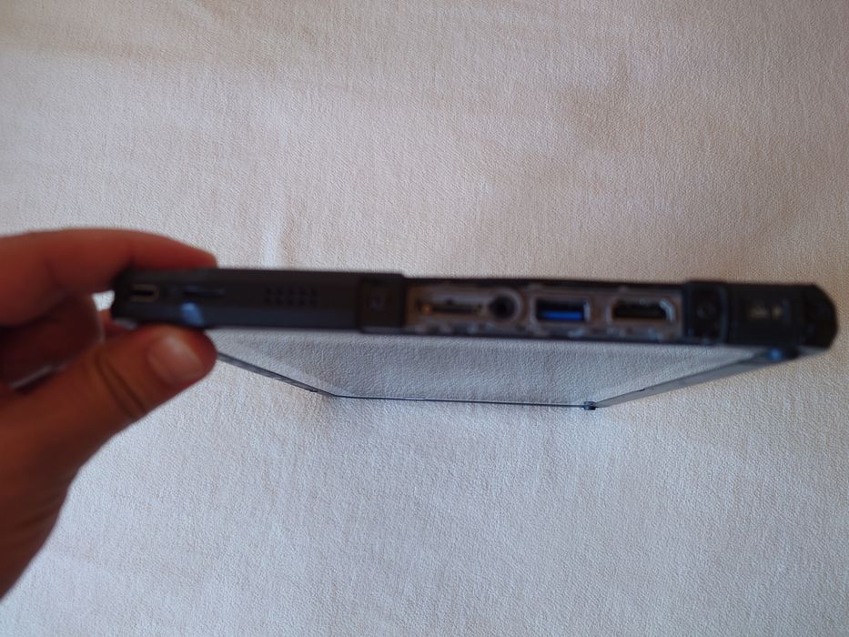 Tableta Panasonic CF20 intel  m5-6Y57 8gb 128 GB  diagnoza, - test