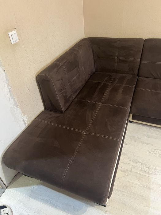 Ъглов диван 310/210 велур и кожа